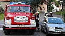 Požár budovy bývalého zemědělského statku v Ouběnicích. Podnikalo v nich několik firem. Foto: Markéta Lišková