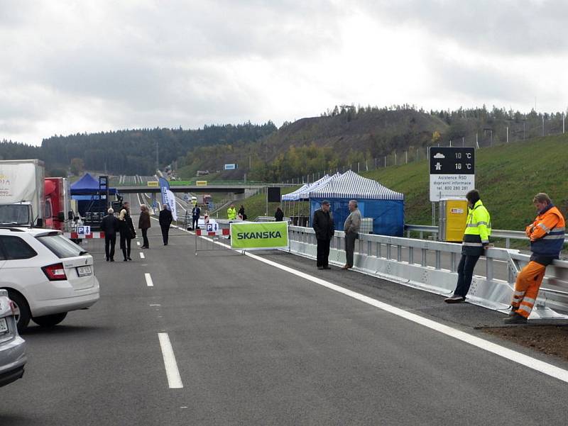 Slavnostní otevření prodloužené dálnice D4.