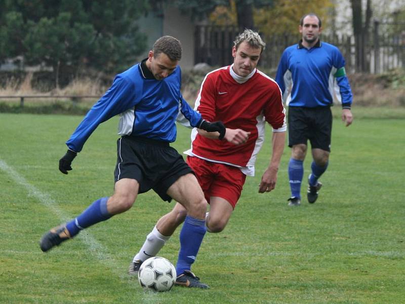 III. třída: Trhové Dušníky - Zduchovice (1:4).