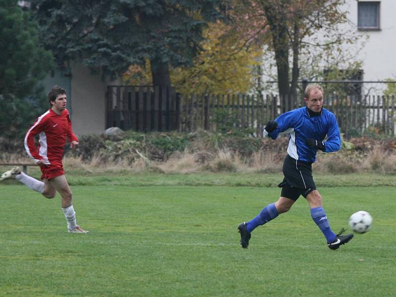 III. třída: Trhové Dušníky - Zduchovice (1:4).