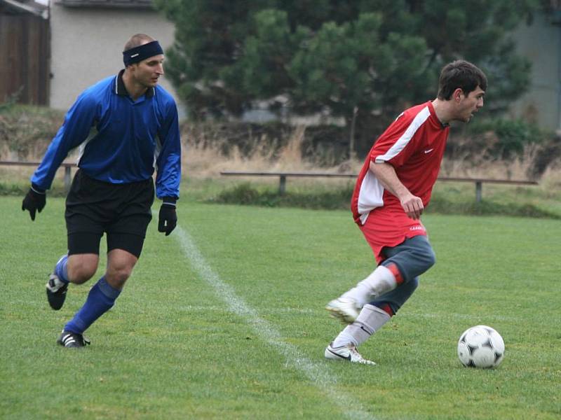 III. třída: Trhové Dušníky - Zduchovice (1:4).