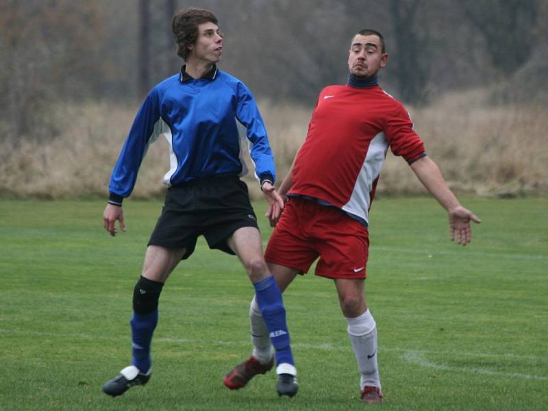 III. třída: Trhové Dušníky - Zduchovice (1:4).