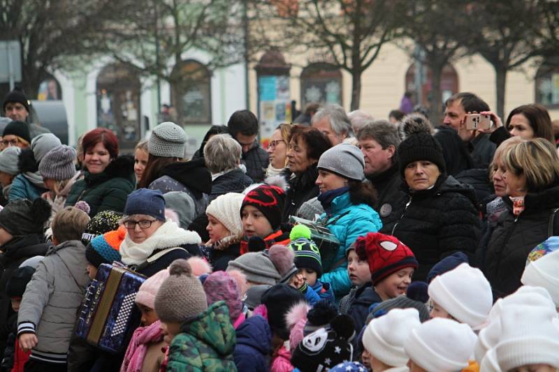 Vyhlášení pátého ročníku soutěže O nejkrásněji nazdobený vánoční stromeček.