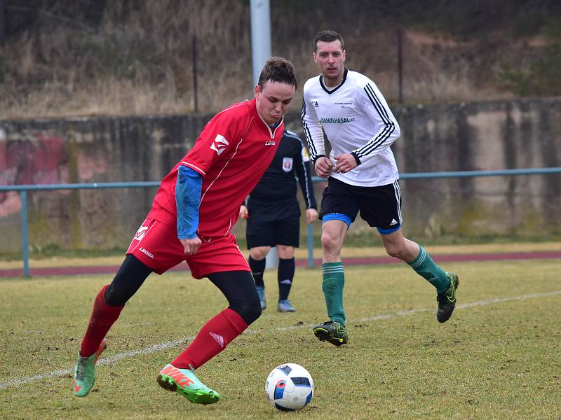 Rakovnická Olympie zdolala v prvním jarním kole okresního přeboru Slabce 3:0