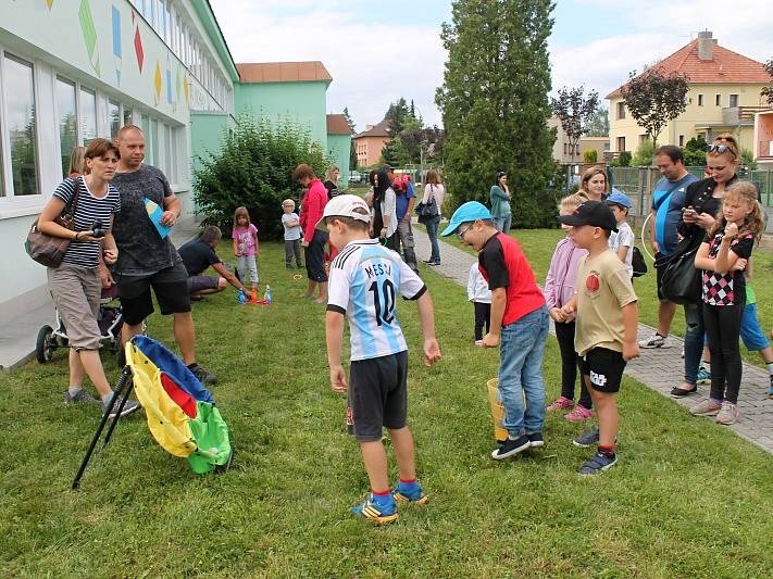 Děti z MŠ Vinohrady vystavovaly výrobky z keramiky. Poté je čekalo sportovní odpoledne.