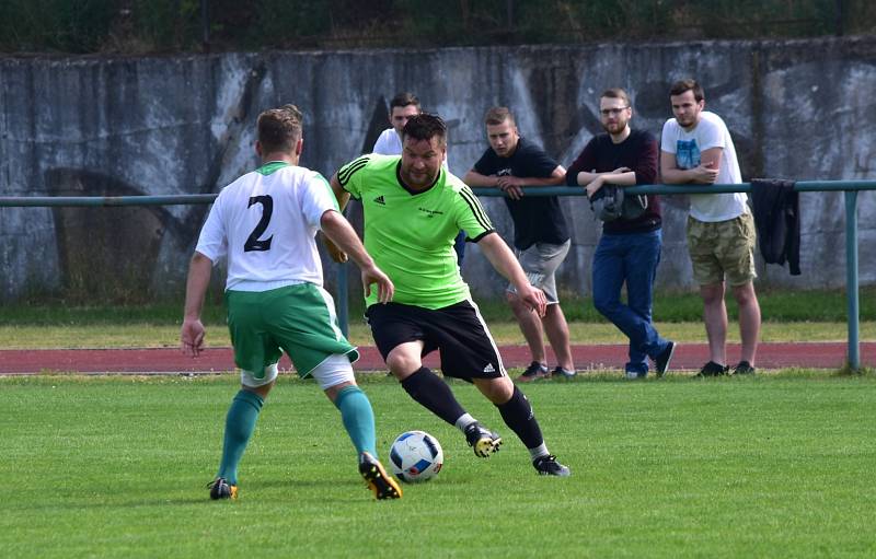 Rakovnická Olympie prohrála ve 21. kole okresního přeboru s Hředlemi 0:3.