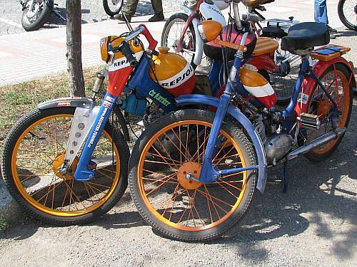 Druhé setkání majitelů mopedů Stadion v Rakovníku a na Křivoklátě