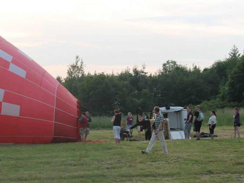 Balón nad Křivoklátskem