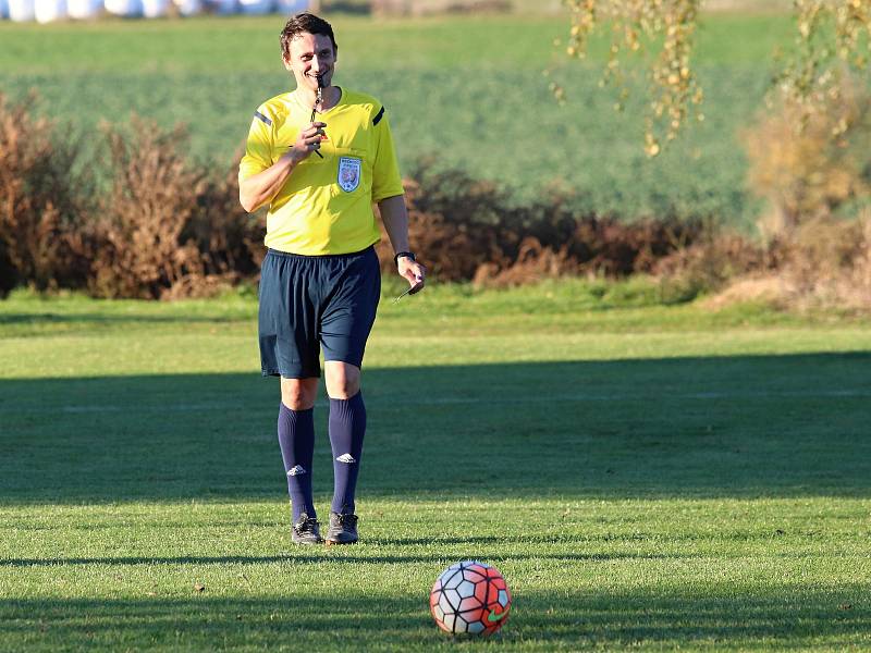 Fotbalisté Lišan v 8. kole okresního přeboru porazili Lány po pokutových kopech. V základní hrací době skončil duel 2:2.