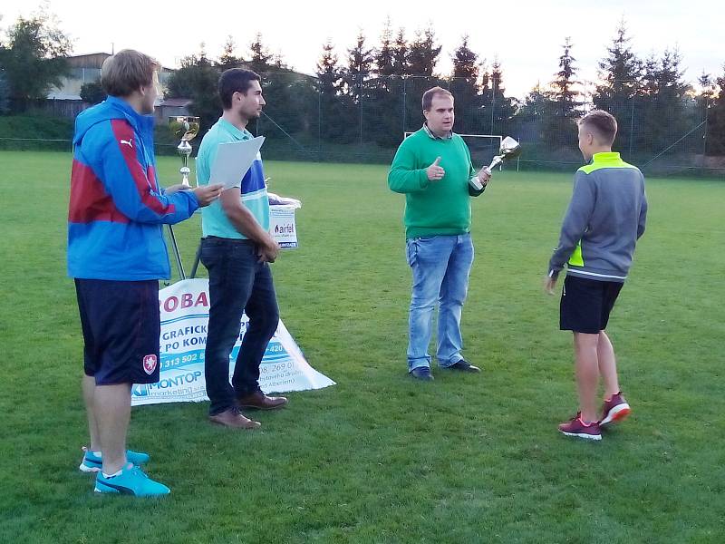 V mládežnickém fotbalovém turnaji MRak Cup triumfovala v kategorii U14 Vlašim, v kategorii U15 byl nejlepší Motorlet.