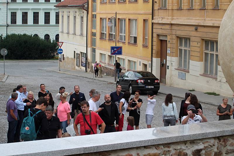 Slavnostní otevření revitalizovaného prostranství u gymnázia.