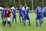 Na úvod divize fotbalisté SK Slaný (v modrém) vyhráli na hřišti Tatranu Rakovník 2:1 po penaltové rozstřelu.