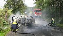 Nehoda u Čelechovic. Z hořícího vozu pomohli řidiči náhodní kolemjedoucí lidé