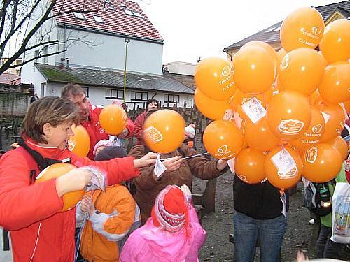 Vypouštění balónků Jéžíškovi
