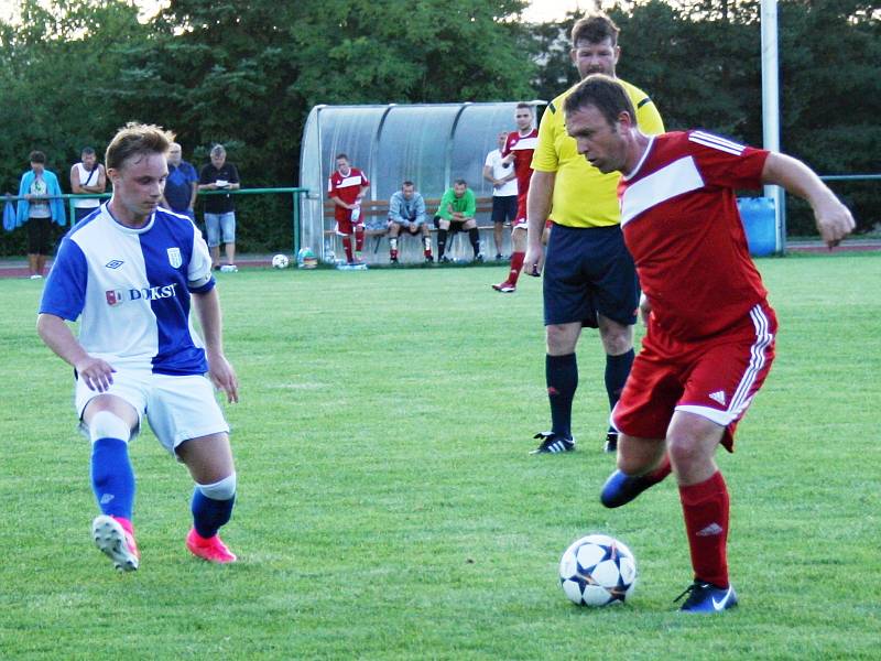 Fotbalisté Zavidova vstoupili do přípravy výhrou nad Doksy, které porazili 3:1.