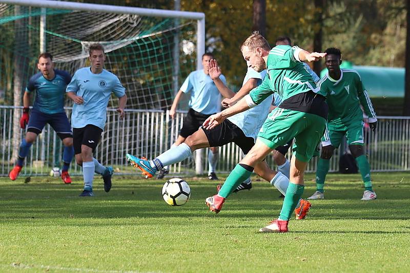 Z fotbalového utkání divize Tatran Rakovník - Chomutov (2:1)