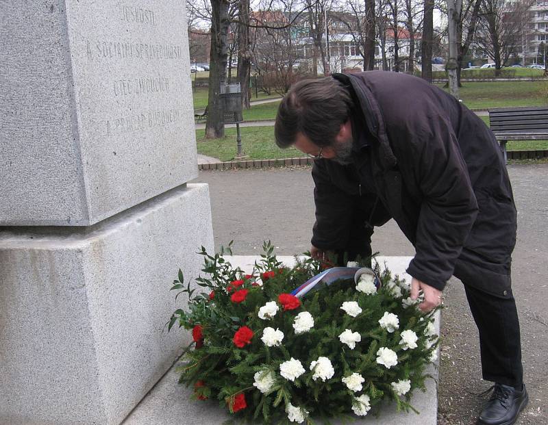 Položení květin u pomníku T.G. Masaryka v Rakovníku