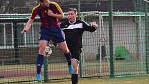 Fotbalisté Zavidova nestačili v jarní premiéře na Tochovice, kterým podlehli 1:2.