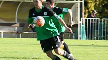 Fotbalisté rezervy Tatranu Rakovník zničili Zlonice 6:0.