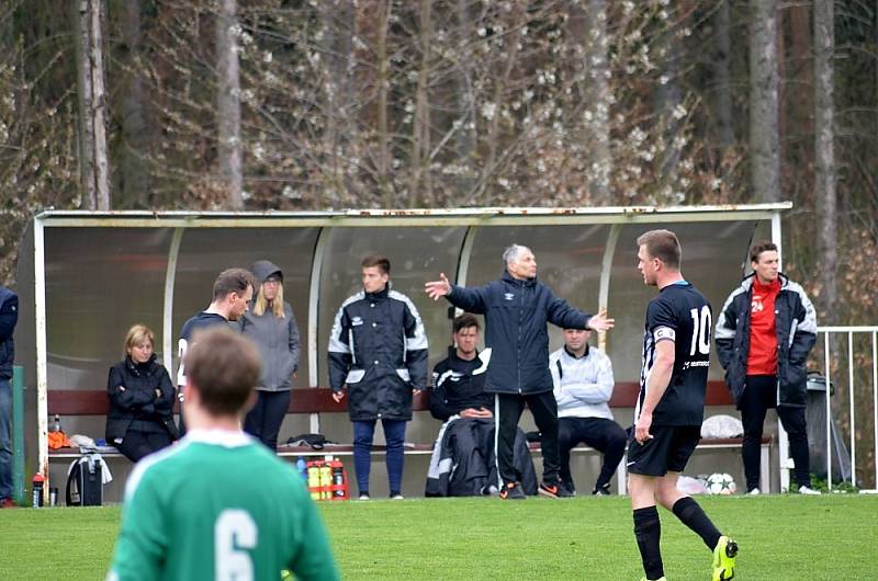 Z divizního fotbalového utkání Tatran Rakovník - Brandýs nad Labem (1:0)