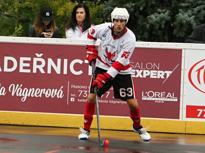 Hokejbalisté HBC Rakovník v druhém kole extraligy podlehli Pardubicím 3:5.