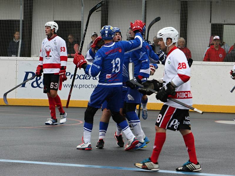 Hokejbalisté HBC Rakovník v druhém kole extraligy podlehli Pardubicím 3:5.