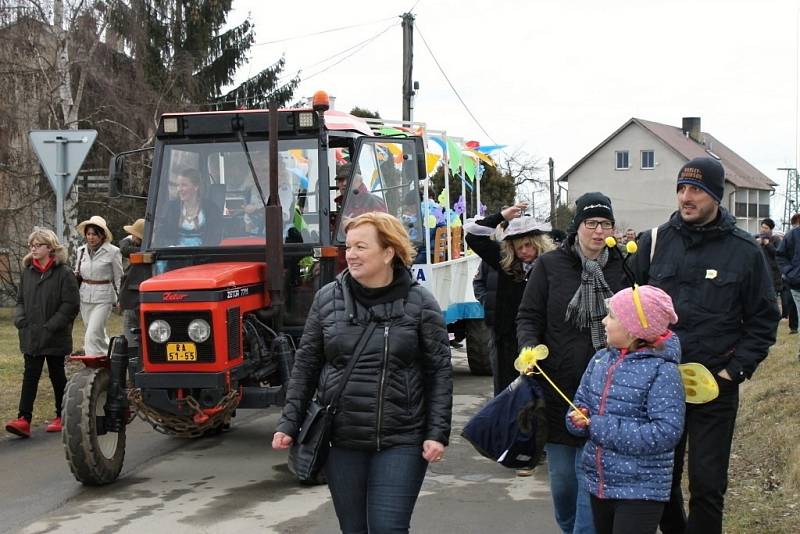 Na Masopust v Čisté dorazili přátelé ze stejnojmenných obcí napříč republikou.