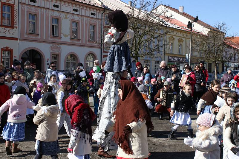 Jaro vítaly nejen děti.