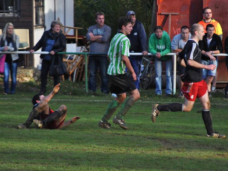 Hředle porazily v zápase podzimu Jesenici 1:0