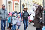 V Rakovníku přivítali jaro děti z mateřských škol a folklórního souboru Borůvky.