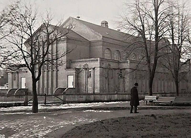 Rakovnická sokolovna se začala stavět před 110 lety dle projektu architekta Otakara Novotného. Foto: Old Rakovník