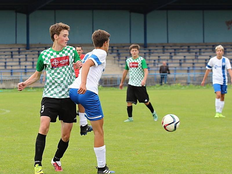 Starší dorost Tatranu vyhrál v Králově Dvoře 2:0, mladší prohrál 1:4.