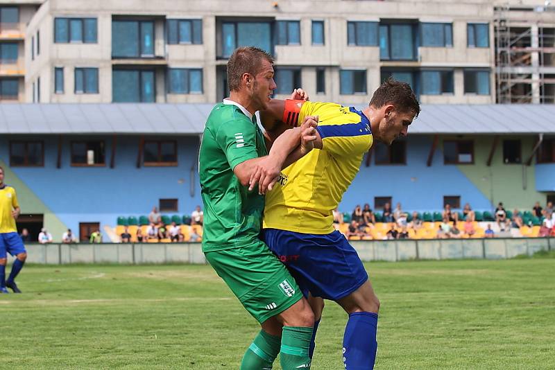 Z fotbalového utkání ČFL Loko Vltavín - SK Rakovník (4:0)