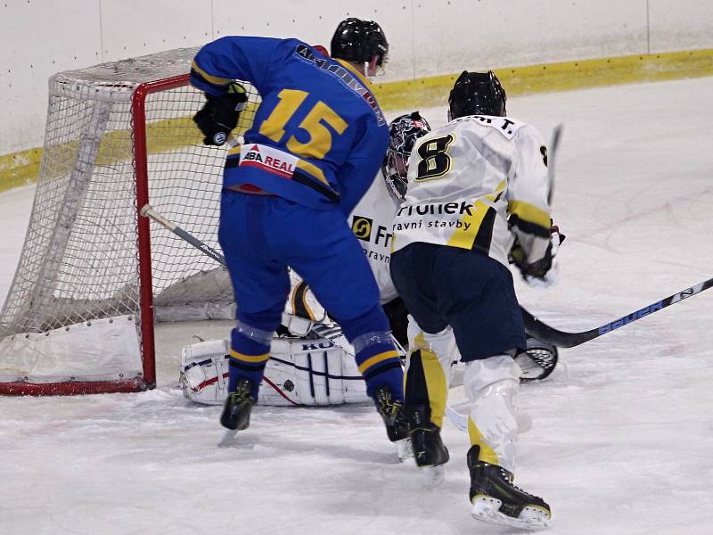 Hokejisté HC Rakovník porazili Černošice v dalším kole krajské ligy 9:3.