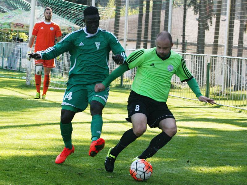 Fotbalisté Tatranu Rakovník prohráli v 8. kole divize s Velvary 0:1.