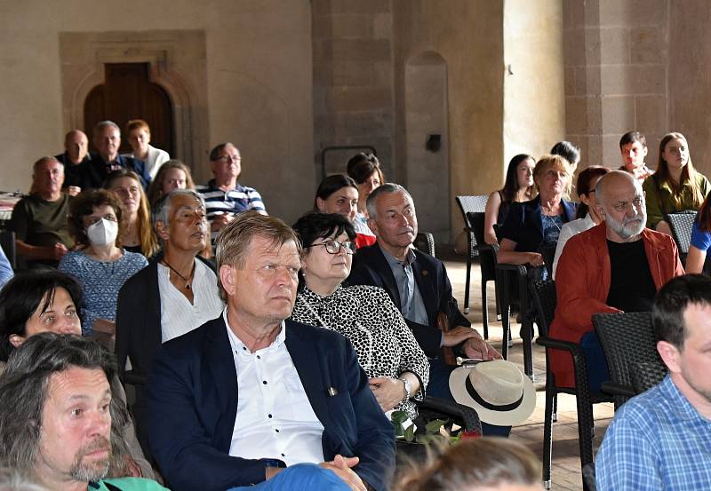 Z vernisáže expozice Emil Egon Fürstenberg a Velká pardubická na hradě Křivoklát.