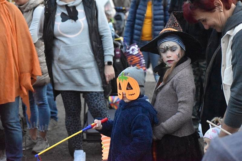 Halloweenský průvod v Rakovníku.