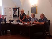Tisková konference k představení projektu "Čtyřmezí" na rakovnické radnici.