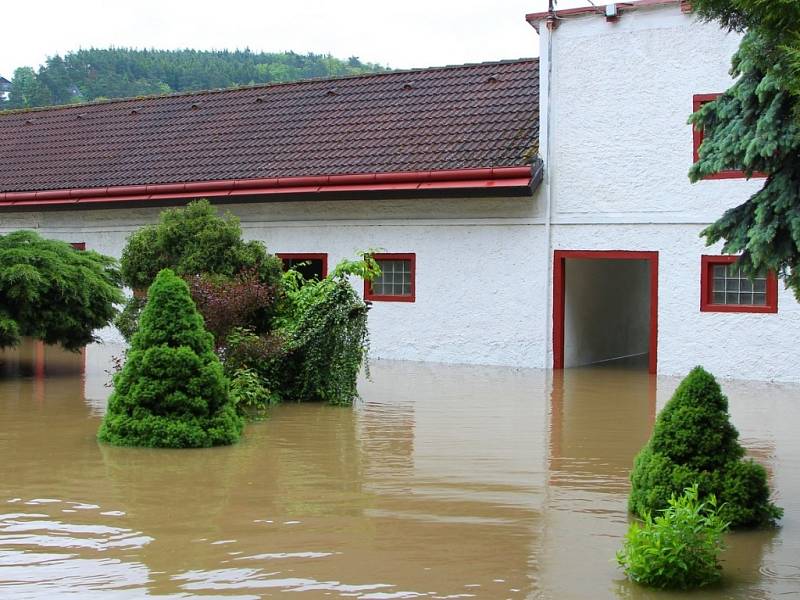 Berounka atakovala šlovický mlýn