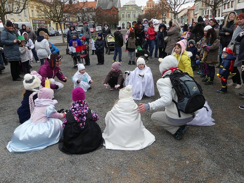 Hlavním tématem masopustu v Rakovníku byla zima.