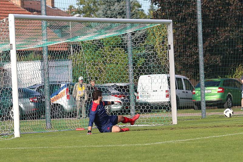 Z fotbalového utkání České fotbalové ligy Hostouň - SK Rakovník (4:0)