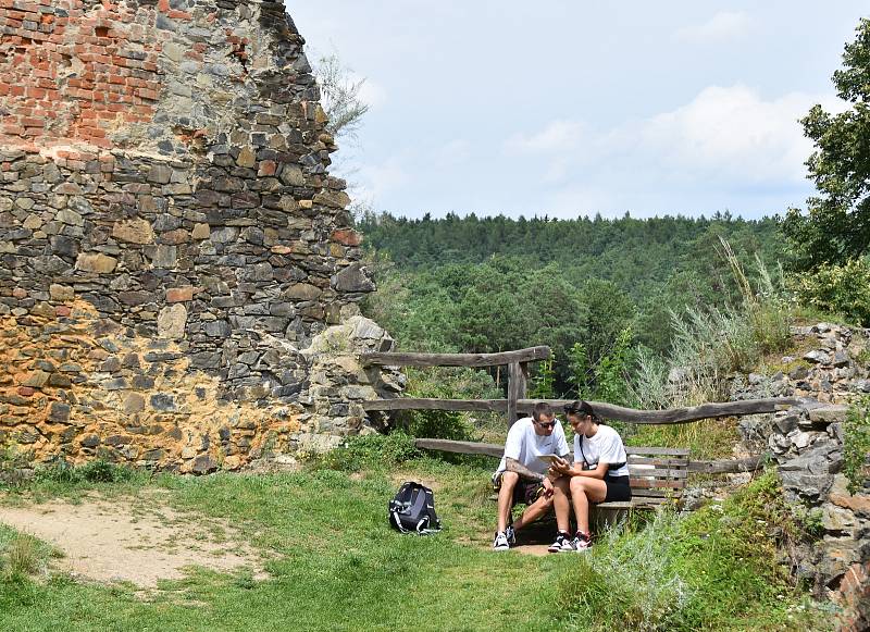 Hrad Krakovec je v létě v obležení turistů. Návštěvnost je srovnatelná s tou loňskou, kdy byla rekordní.