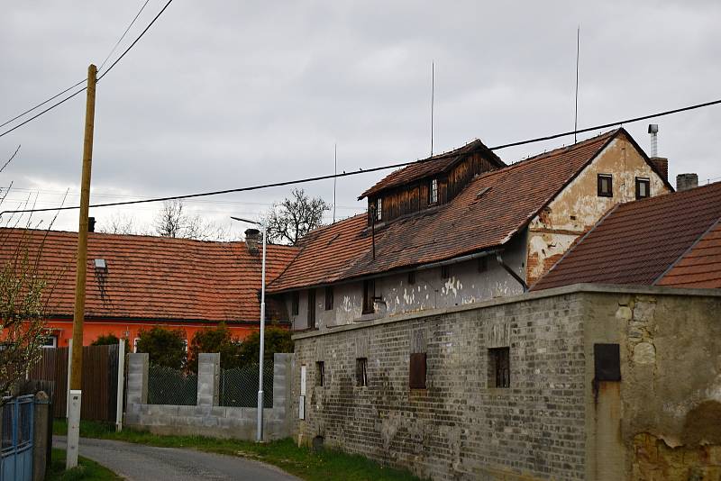 Tipněte si obec na snímcích.