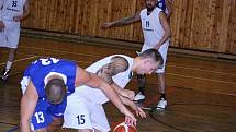 Basketbalisté TJ TZ Rakovník zdolali ve 3. kole krajského přeboru béčko Berouna 60:42.