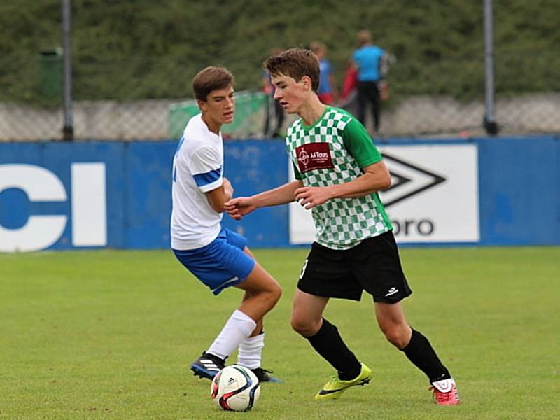 Starší dorost Tatranu vyhrál v Králově Dvoře 2:0, mladší prohrál 1:4.