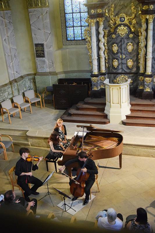 V Heroldově síni vystoupilo Trio Incendio.