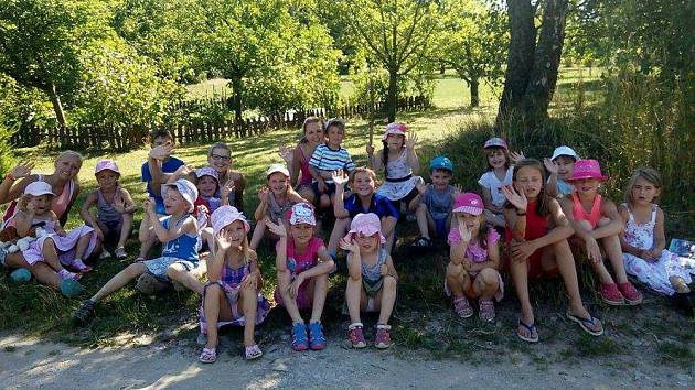 Komunitní škola v Heřmanově připravuje program pro děti téměř po celé letní prázdniny.