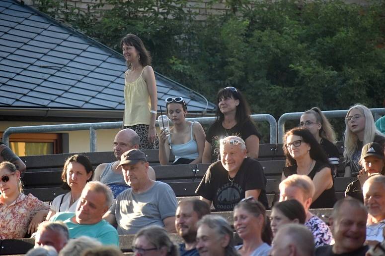 Koncert The Beatles Revival a Karla Kahovce v Letním kině Rakovník