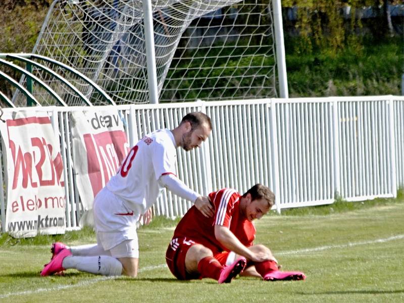 Nové Strašecí - Klatovy 0:4 (0:2)