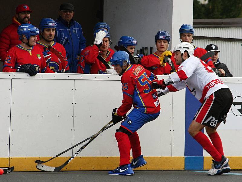 Rakovničtí hokejbalisté prohráli s mistrem extraligy - Kert Parkem Praha 1:3.